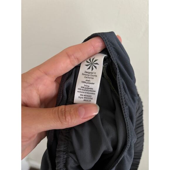 Athleta Shorts Women's Small Gray Green Kick Asphalt Running Pocket Paisley - Picture 8 of 8